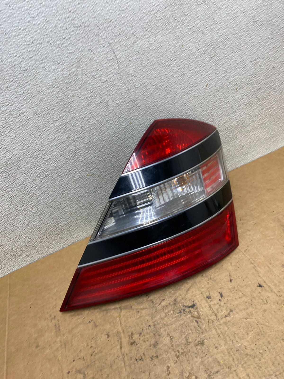 2007 - 2009 Mercedes-Benz S-Class Tail Light Right passenger RH Side T3655 DW2