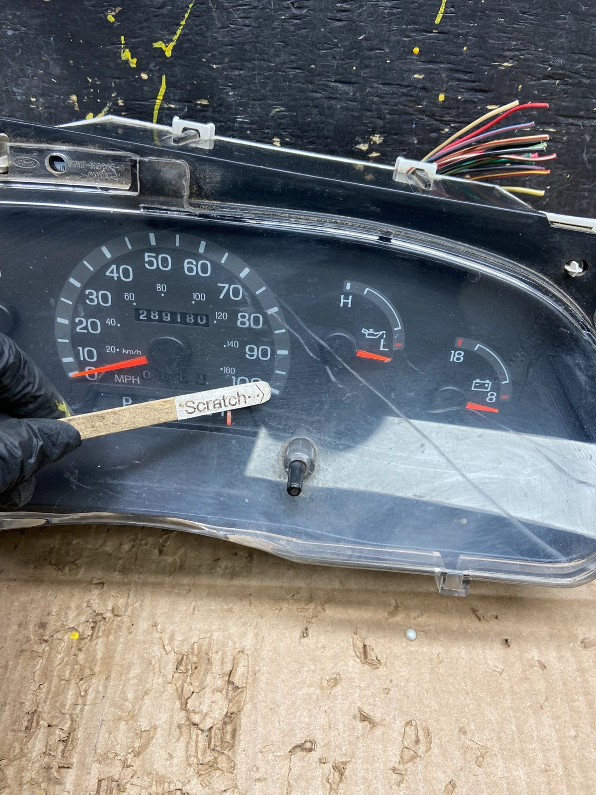 2001 - 2002 Ford Econoline E250 E350 Van Speedometer Instrument Cluster v7770 DG3