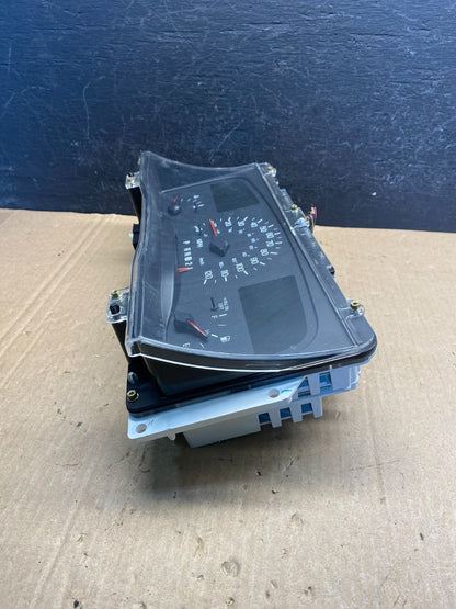1998 to 2002 Lincoln Town Car Speedometer Gauge Cluster AE7602 DG2