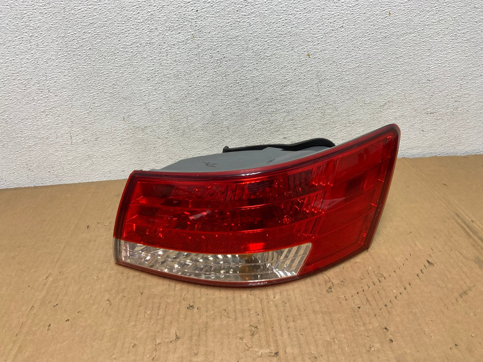 2006 2007 2008 Hyundai Sonata Right Passenger Rh Side Tail Light AD1033 LK0