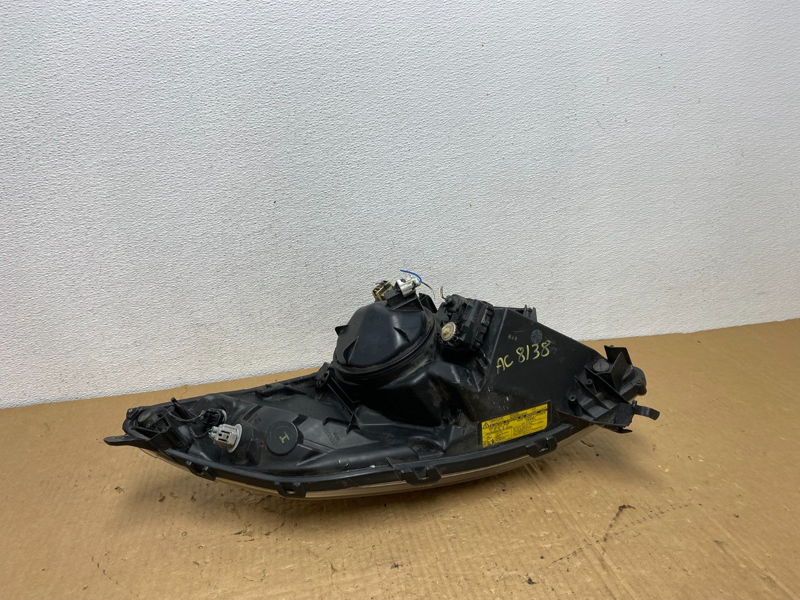 2006-2009 Toyota Prius Right Passenger Rh Side Headlight Xenon HID AC8138 DW6