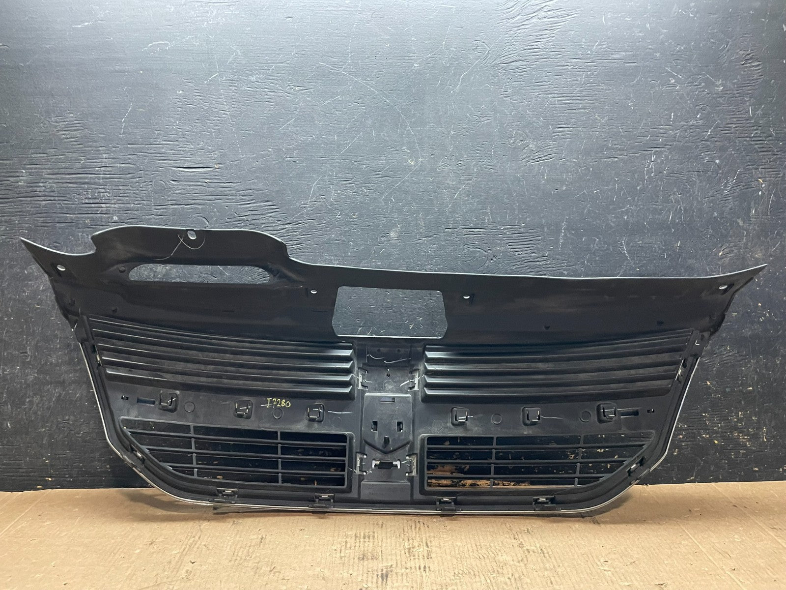 2009 to 2010 Dodge Journey Chrome Front Upper Grill Grille OEM z5960  DG4