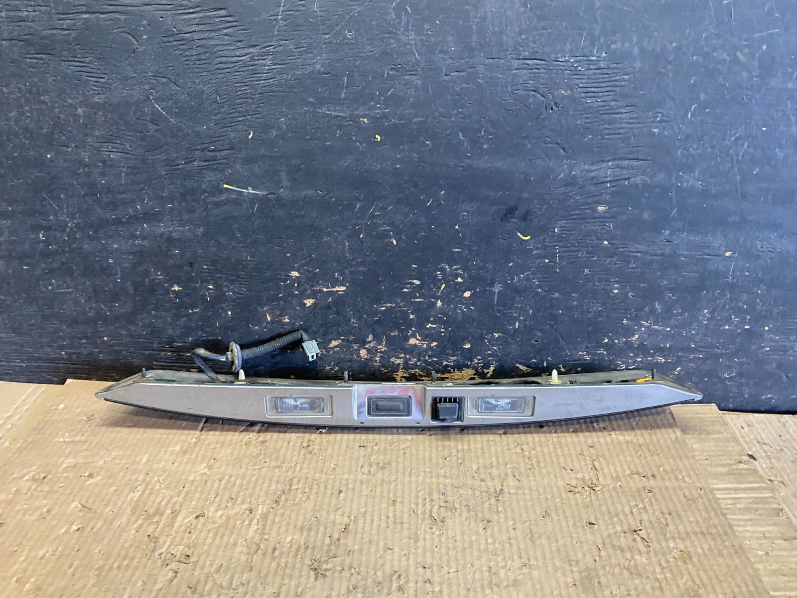 2016-2017 Chevrolet Equinox Rear Liftgate Garnish Chrome Trim W/Camera X0023 DG6
