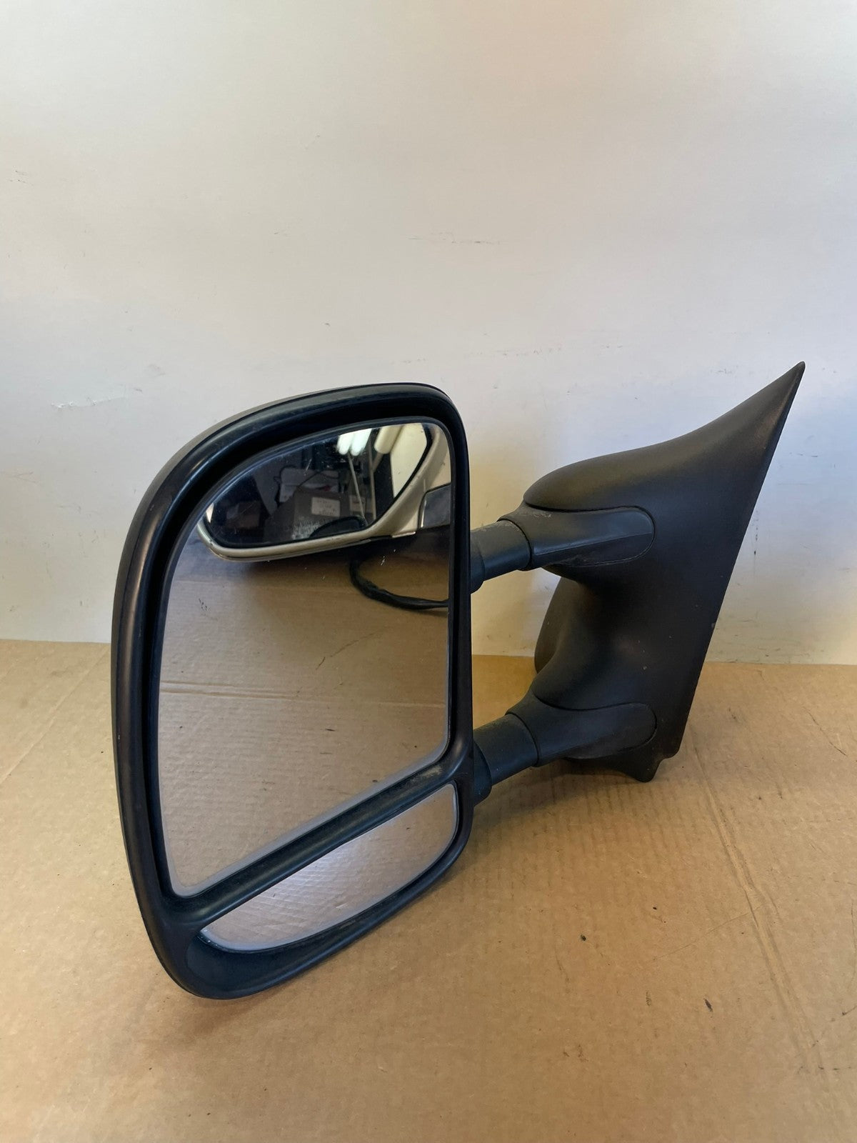 1999 to 2007 Ford F250 F350 F450 Left Driver Door View Mirror AH6313 LK2