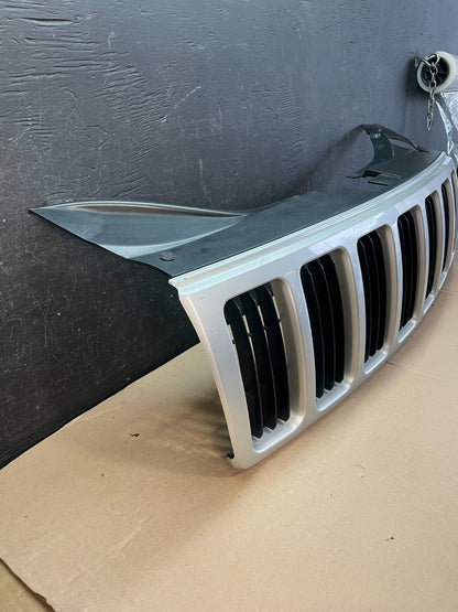 2005 2006 2007 Jeep Grand Cherokee Front Upper Grill Grille z8137 DG2