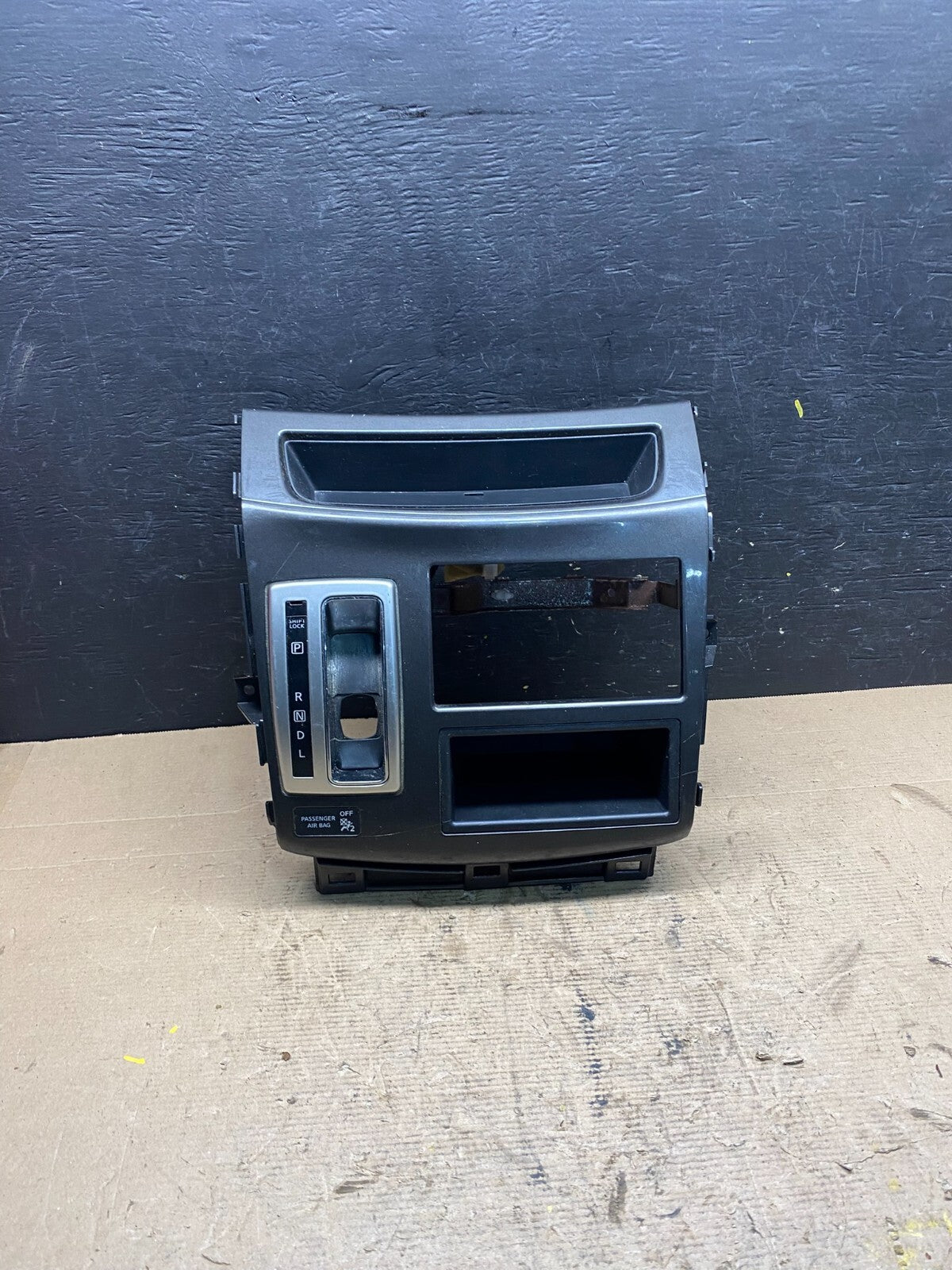 2011 to 2017 Nissan Quest Shifter Climate Control Panel Bezel Oem N9429 DG0