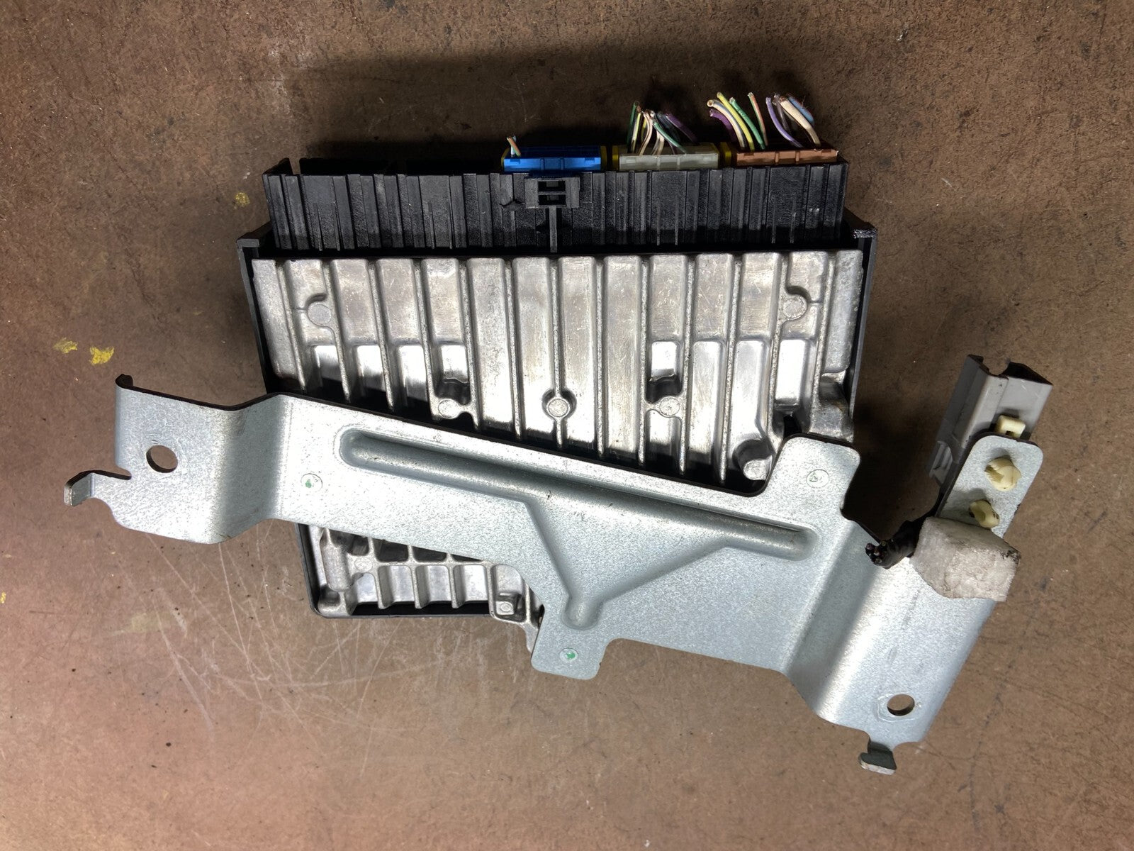 2013 to 2016 Ford Taurus ECU ECM Engine Control Module i1965 DG11