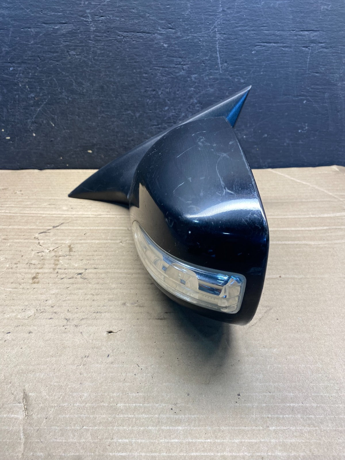 2009 to 2014 Hyundai Genesis Sedan Left Driver Turn Signal Door Mirror AF0077 DW10