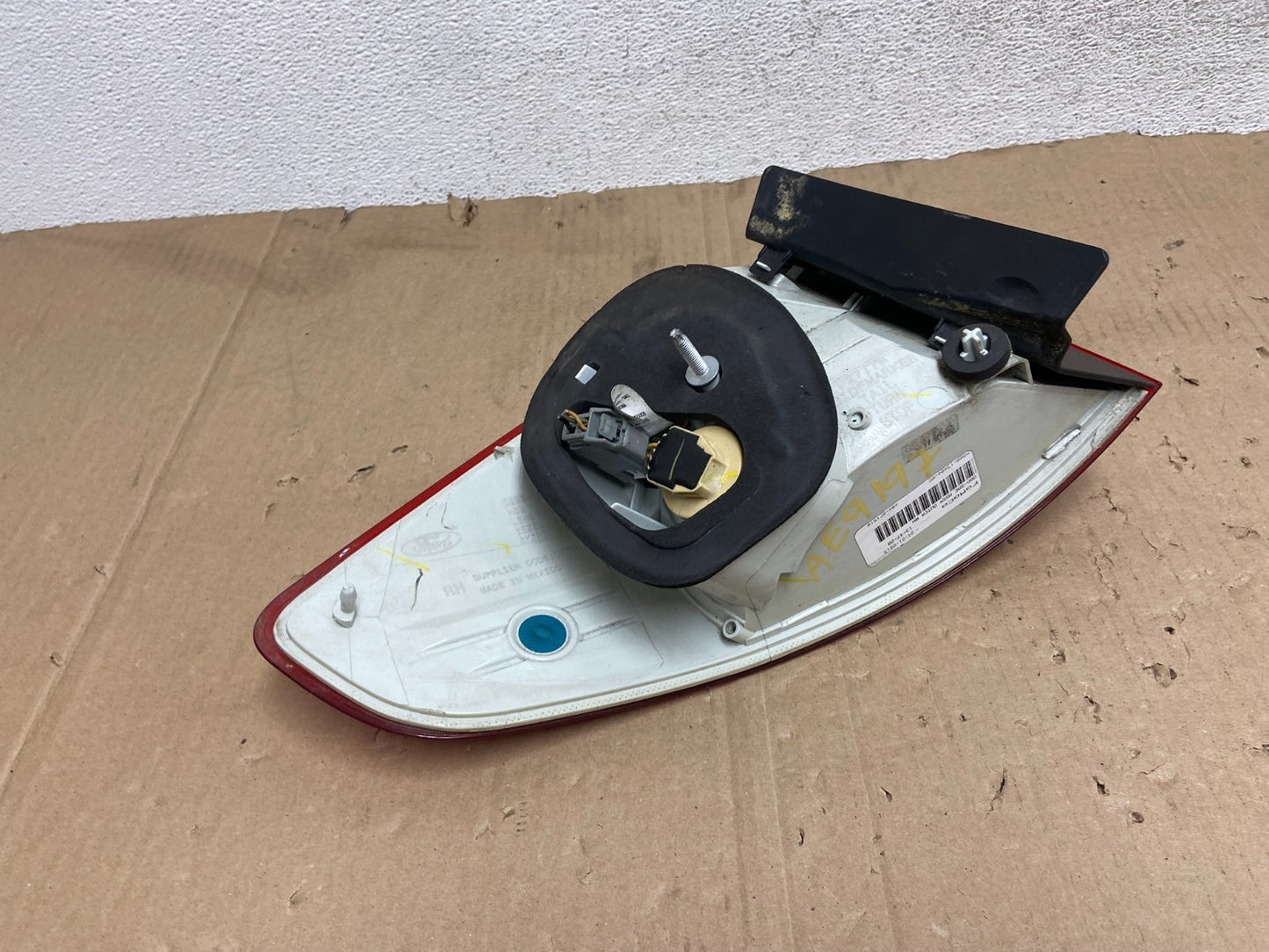 2014-2019 Ford Fiesta Right Passenger RH Side Tail Light AE9197 DW5