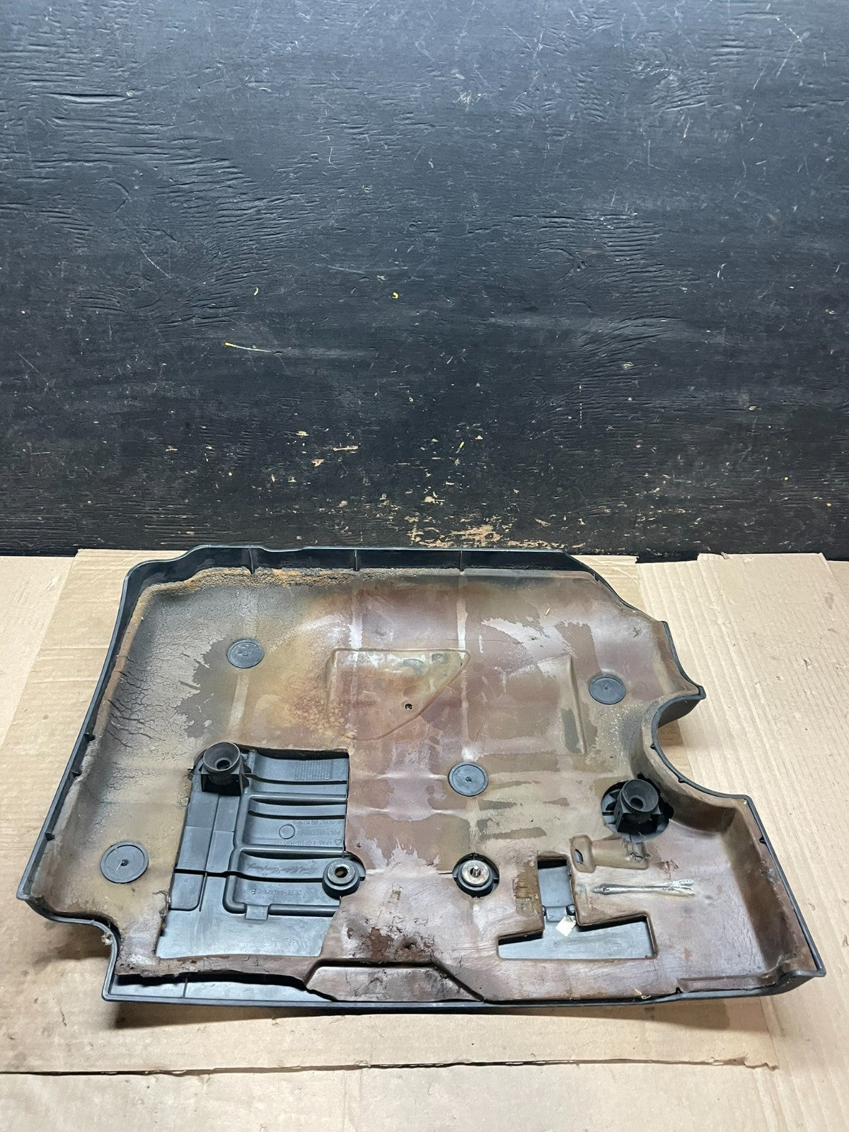 2002 to 2004 Lincoln Navigator 5.4L V8 Engine Motor Cover V2946 DG4