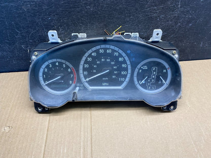 2004 2005 Toyota Sienna Speedometer Cluster Gauge AG3731 DW0