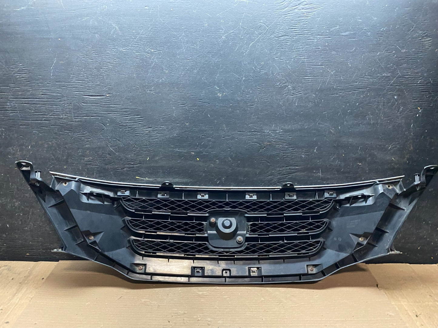 2008 2009 2010 Honda Odyssey Front Upper Grill Grille U7854 DG5