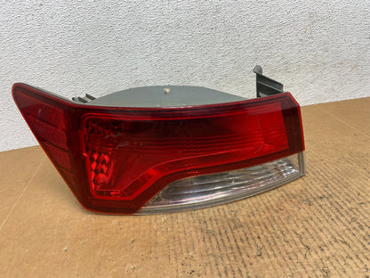 2010 to 2013 Kia Forte Koup Left Driver LH Tail Light AE0240 LK0