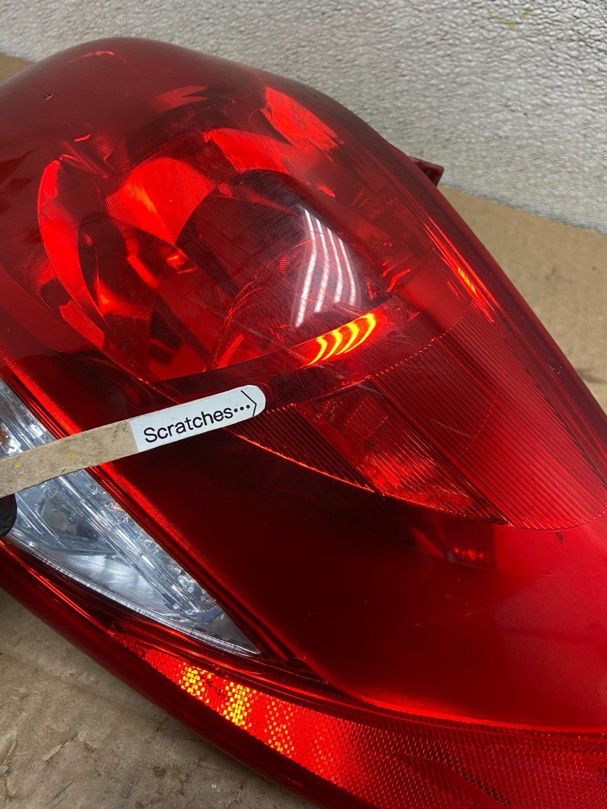 2012 2013 2014 Hyundai Veloster Right Passenger RH Tail light AD1029 LK3