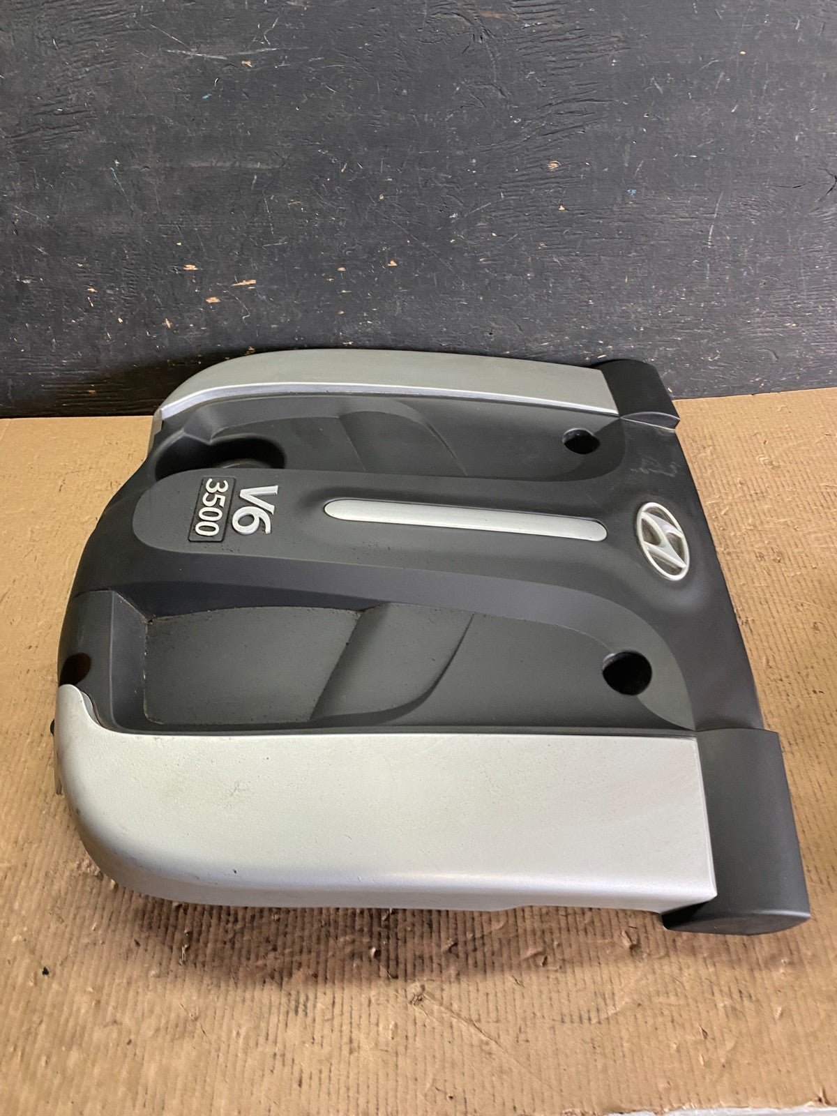 2003 - 2006 Hyundai Santa Fe 3.5L V6 Engine Motor Cover P5837 DG2