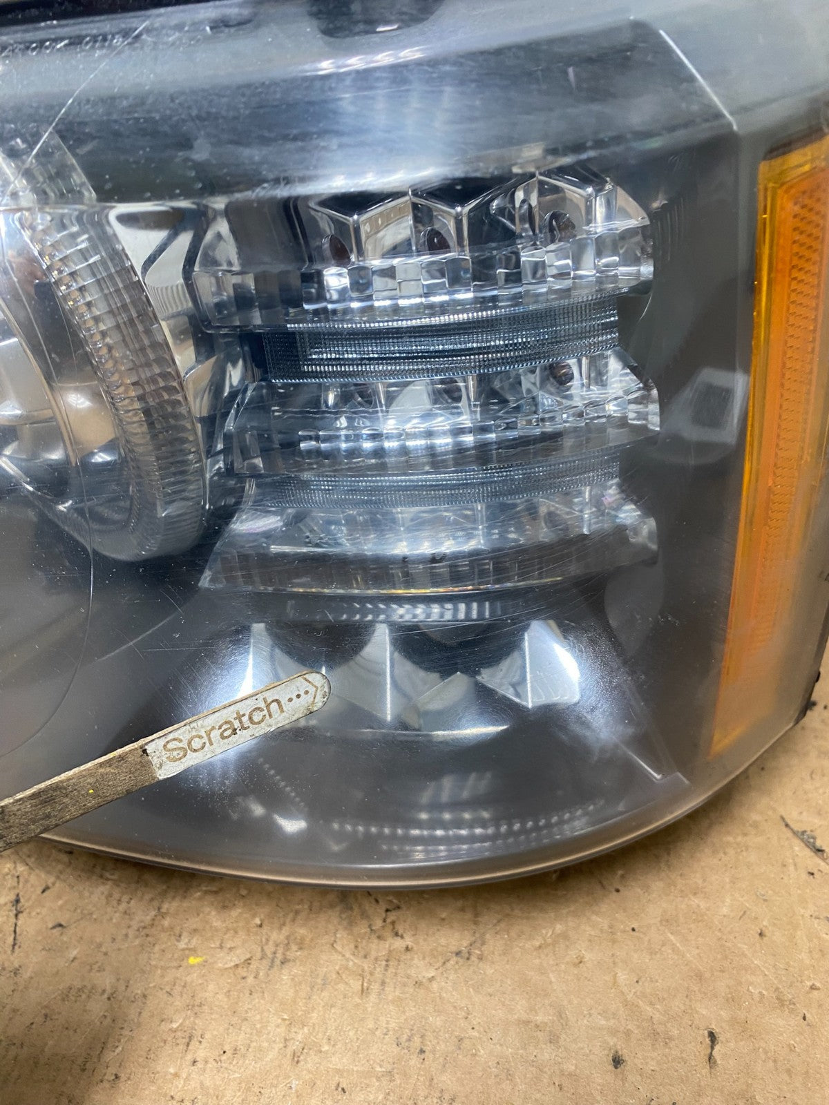 2010 to 2012 Land Rover Range Rover L322 Left Xenon Hid Headlight S6965 DW4