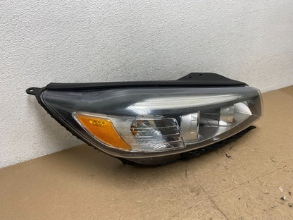 2016 to 2018 Kia Sorento Right Passenger RH Side Headlight Halogen AF5073 DW2