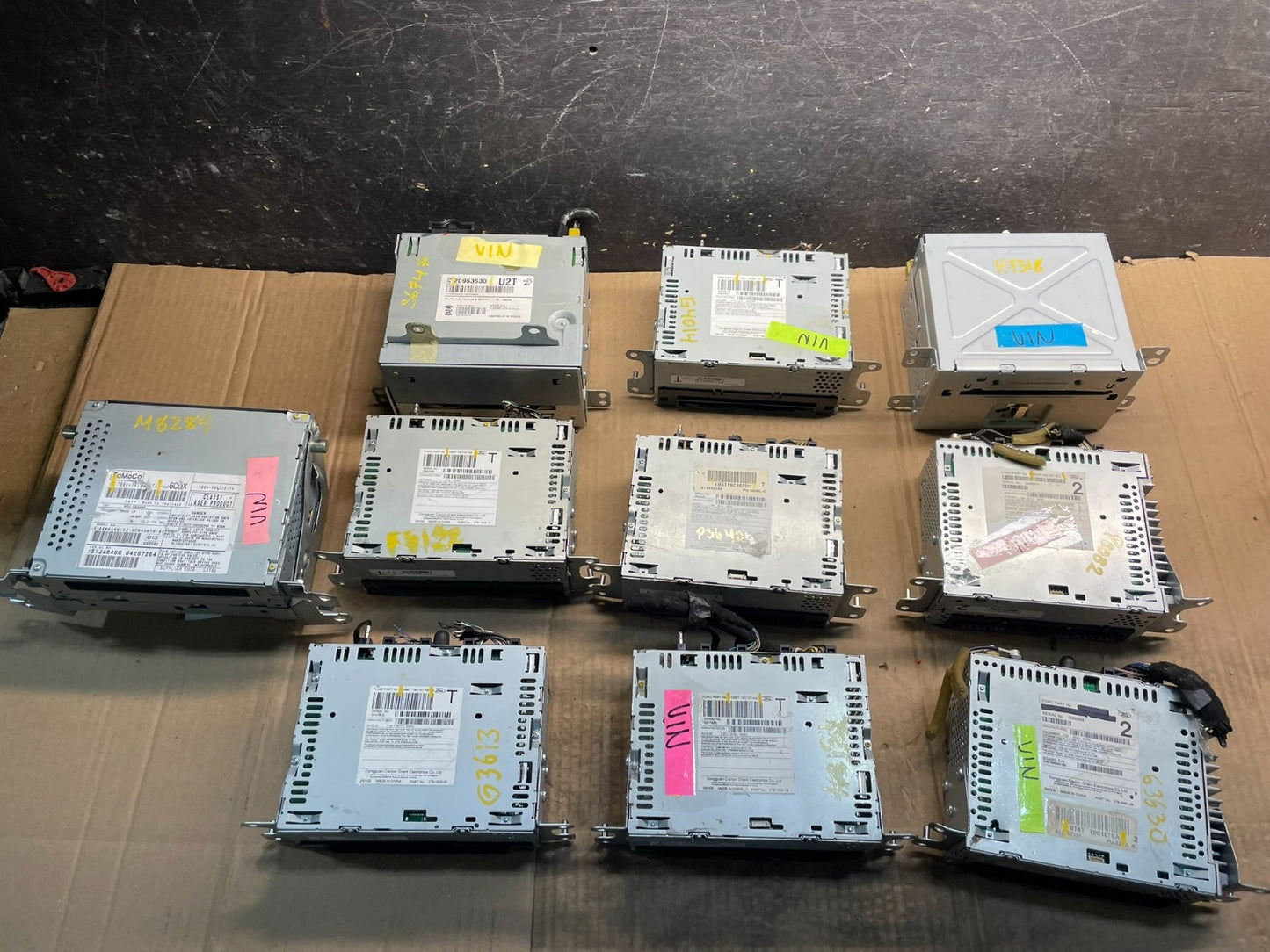 Mix 10 of Car Radios X43042