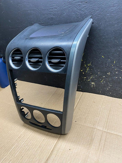 2010 2011 2012 Mazda CX-7 Center Dash Radio Bezel Trim OEM aa4580 DG1