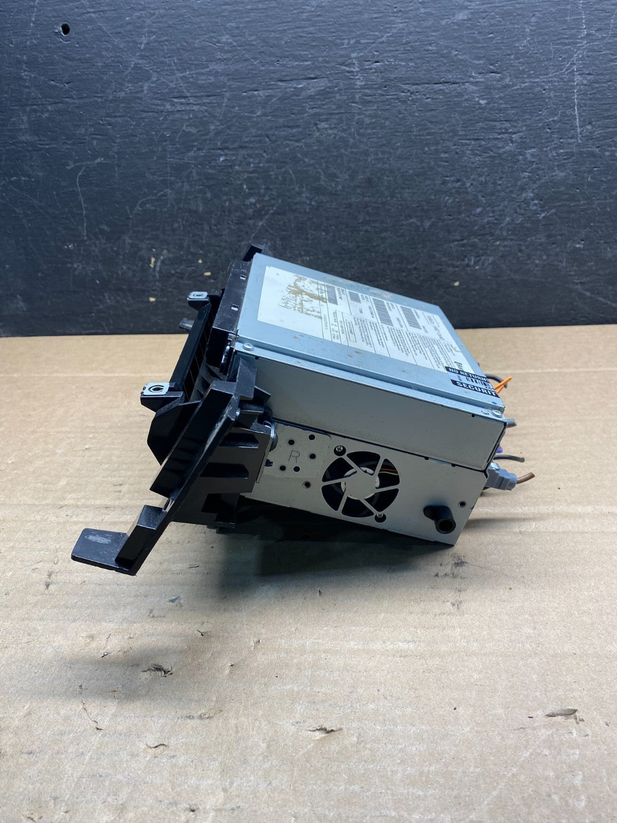 2012 to 2013 Land Rover Range Rover LR4 Radio Gps Cd Mechanism AE8174 DG1