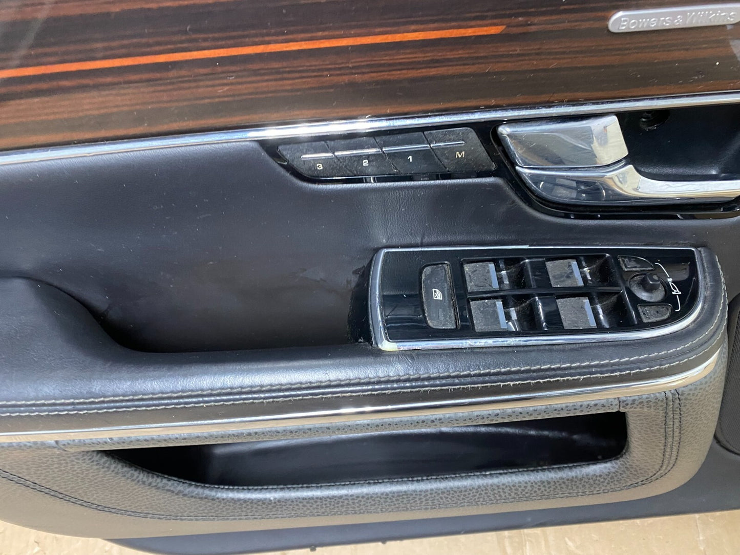 2010 to 2015 Jaguar XJ Interior Front Left Driver LH Door Trim Panel OEM G65403