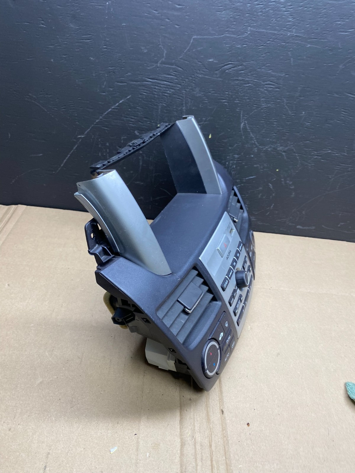 2007 to 2009 Acura RDX GPS RADIO Audio Control Trim Dash w/ Vents AB8675 DG1