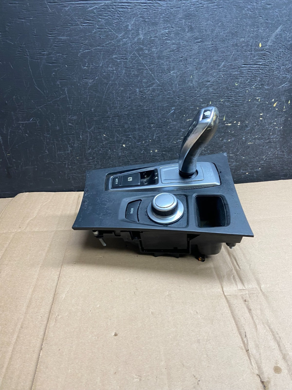 2007 to 2013 BMW X5 E70 Shift Shifter Selector Gear W/ Bezel AI5989 DG2
