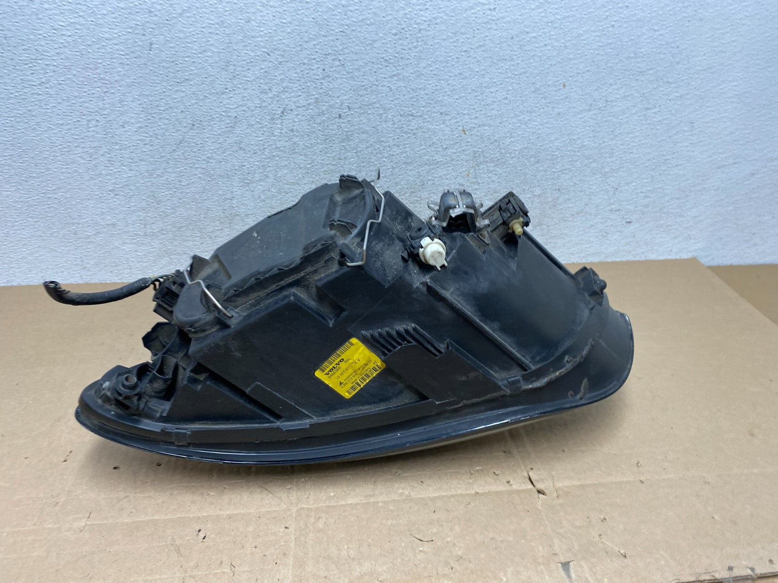 2006-2010 Volvo C70 Right Passenger RH Side Headlight AE5061 DW4