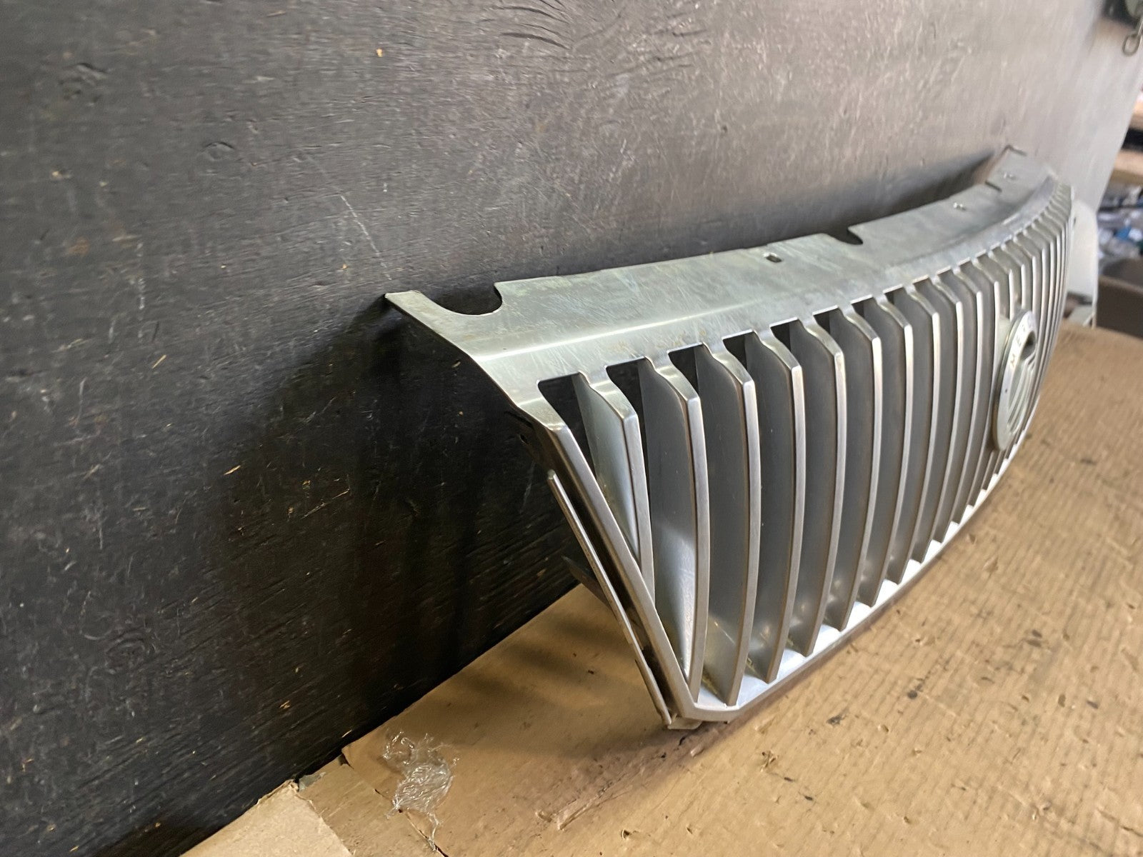 2004 to 2007 Mercury Monterey Front Upper Grill Grille Oem p0184 DG2