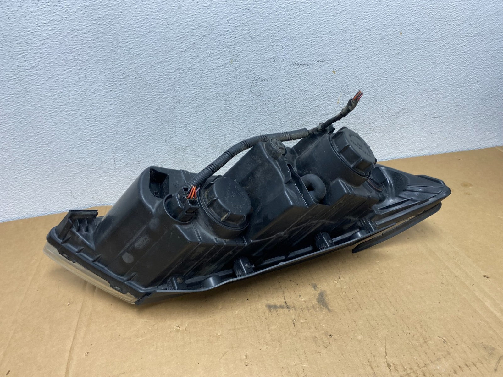 2009 - 2010 Hyundai Sonata Left Driver LH Side Headlight Halogen AD2668 DW5