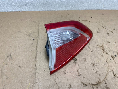2013 to 2016 Ford Escape Right Passenger RH Side Inner Tail Light OEM X2306 DW2