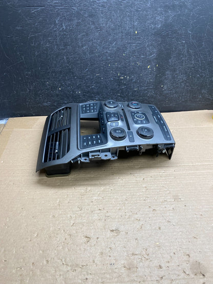 2014 2015 Ford Explorer Radio Climate Control Trim Bezel Panel AG6396 DG1