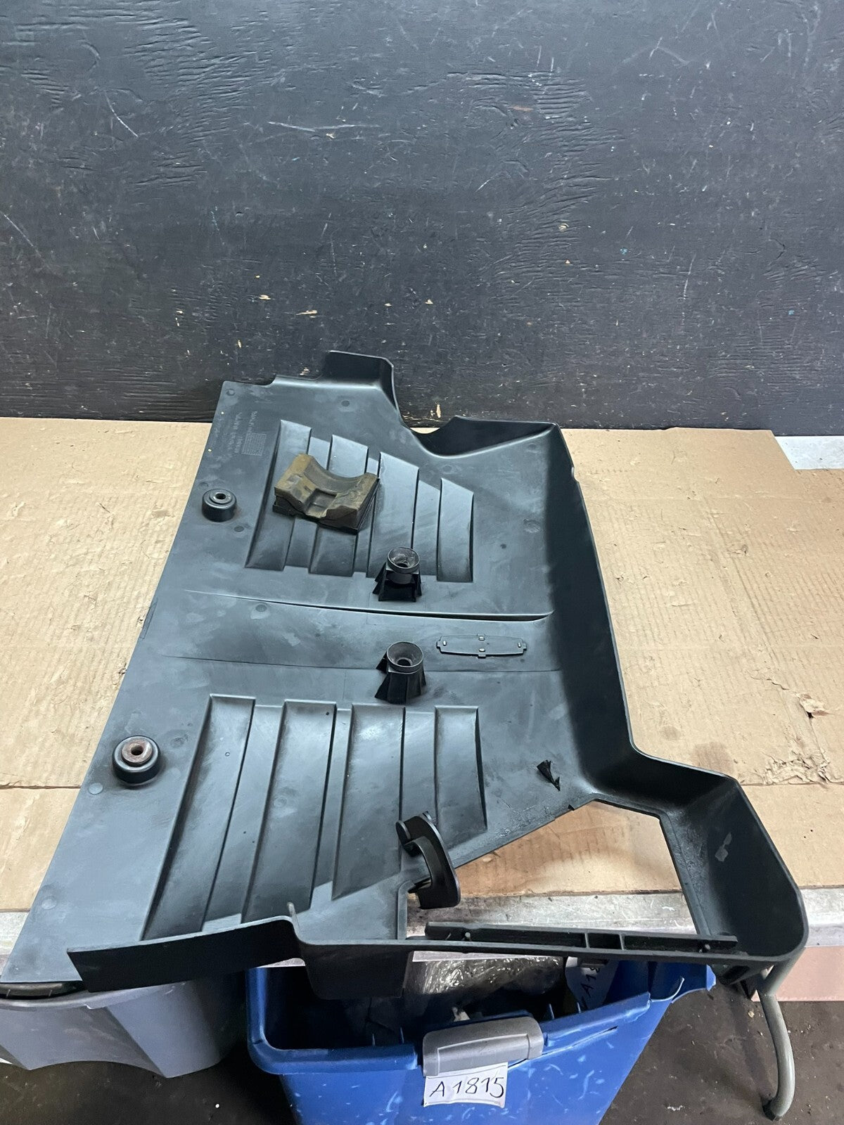 2004 Lincoln Aviator Engine Motor Cover M6062 PS6