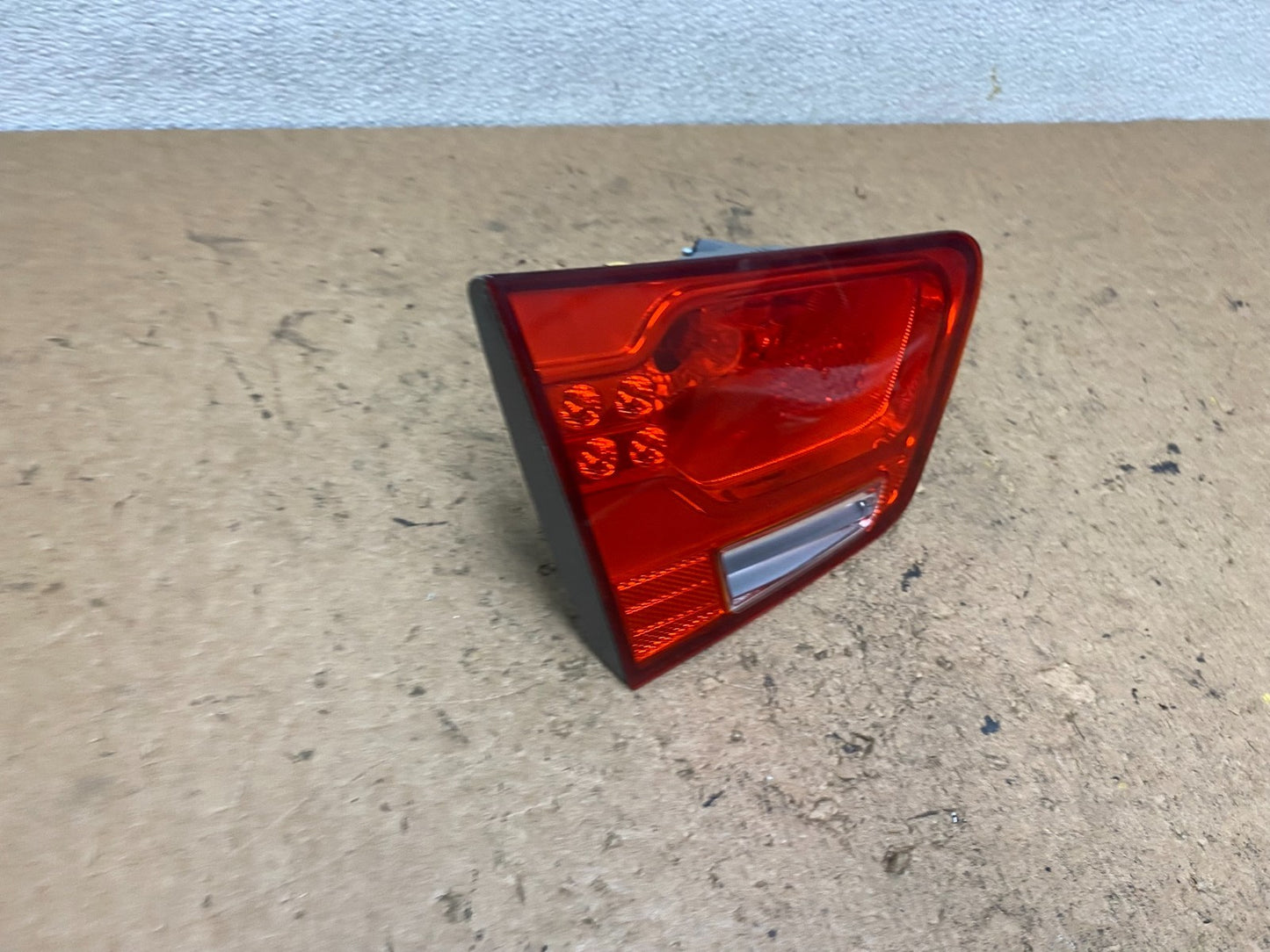 2010 to 2013 Kia Forte Left Driver LH Side Tail Light Inner Oem T1035 DW2