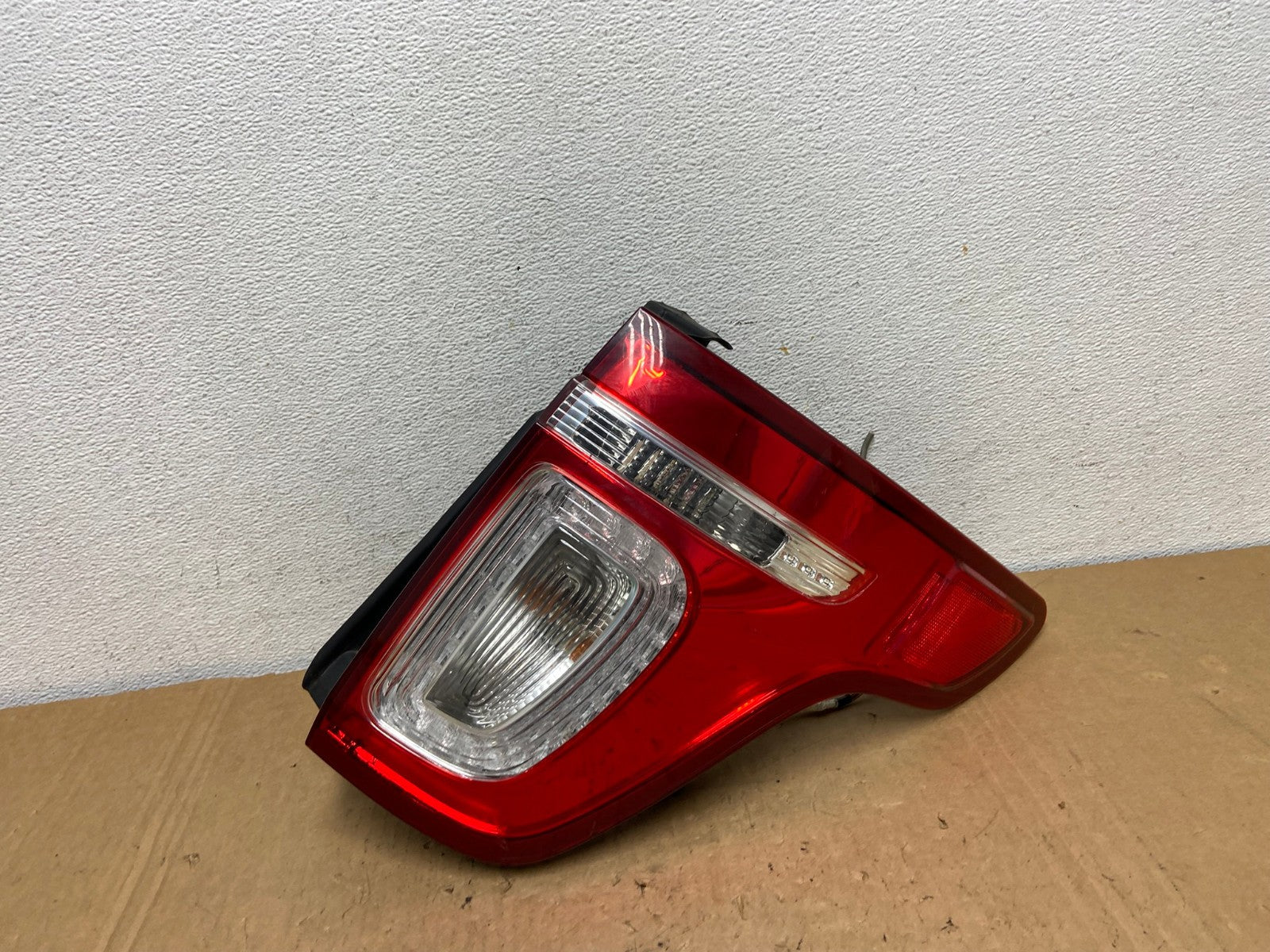 2011-2015 Ford Explorer Police Package Right Passenger Tail light AD3252 LK0