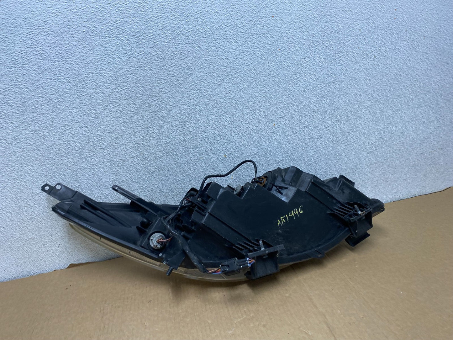 2010 - 2013 Mazda 3 Left Driver LH Halogen Headlight AG1996 DW7