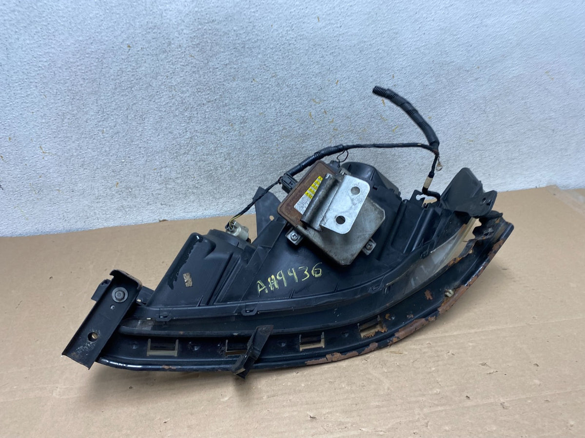 2004 2005 2006 Acura TL Headlight Right Passenger Side Xenon HID AH9436 DW8