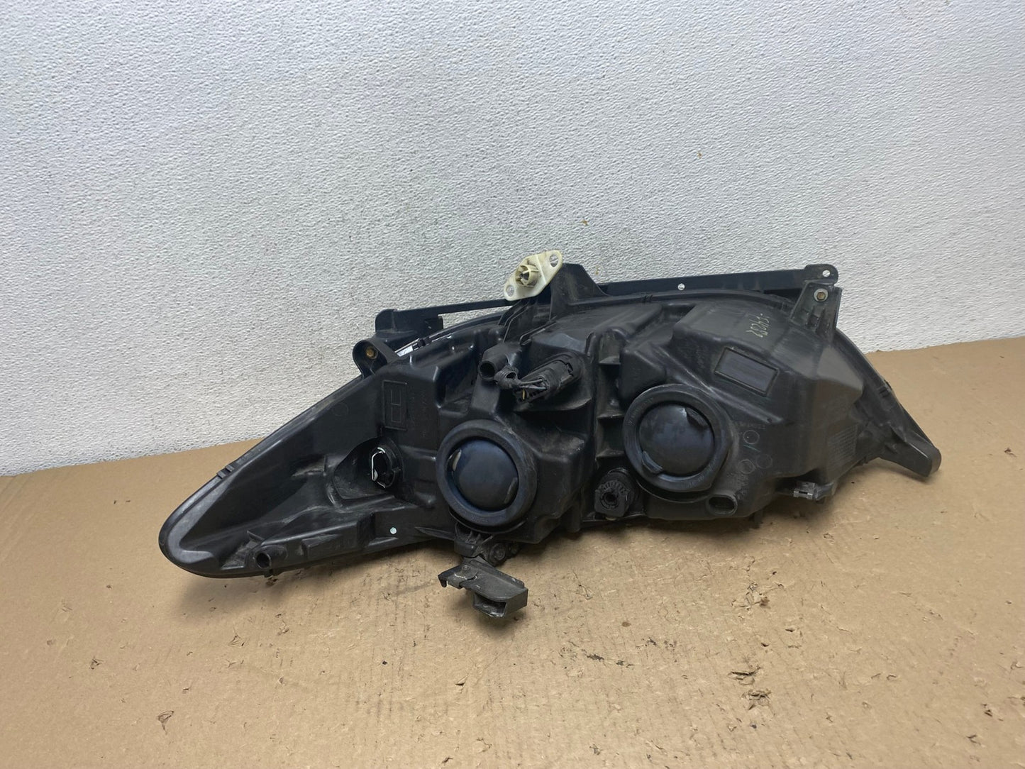 2013 to 2016 Ford Fusion Right Passenger Rh Side Headlight AF4282 LK5