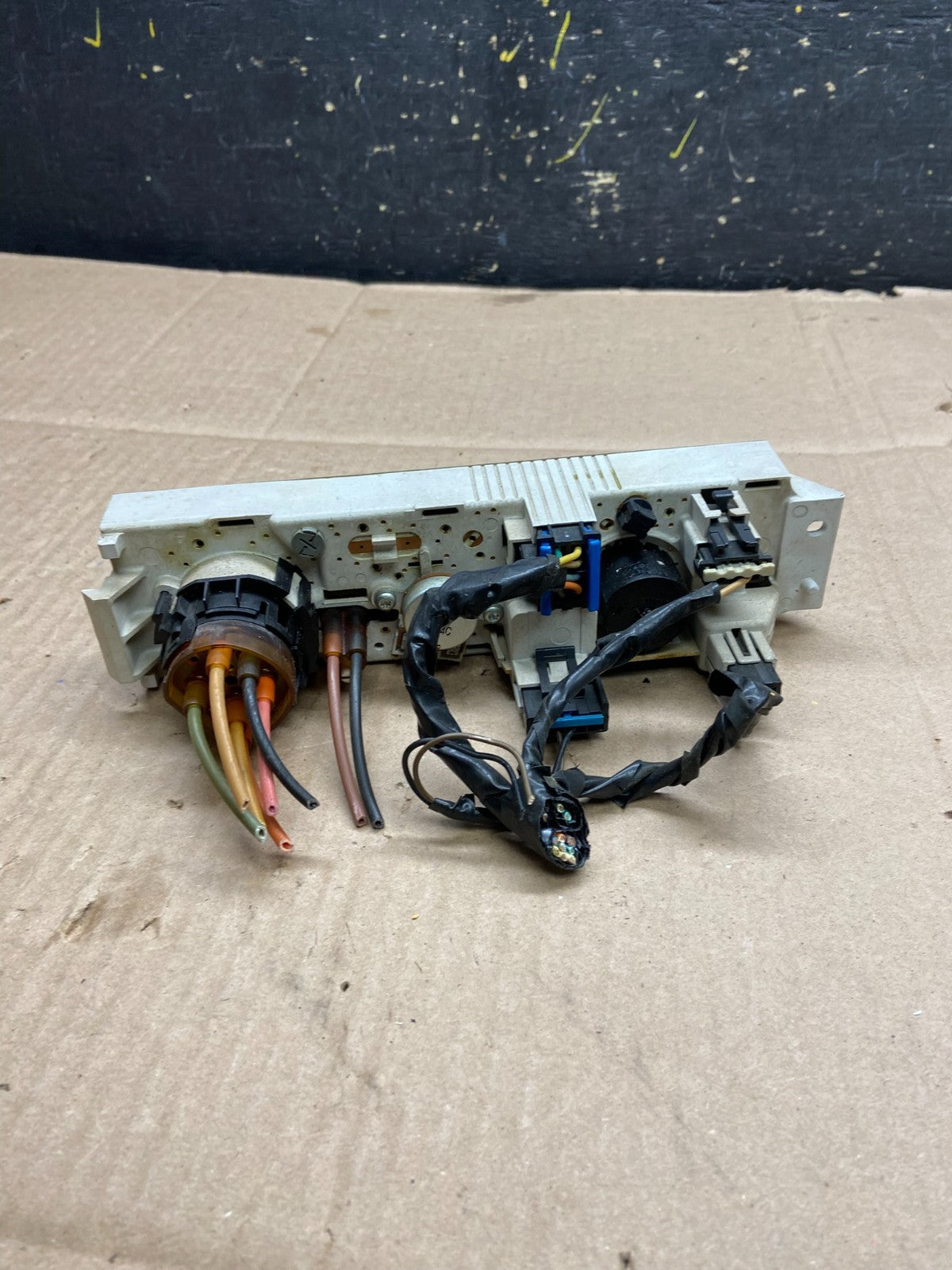 2008-2010 Chevrolet Express 1500 2500 3500 Climate Control Panel y2298 DG3