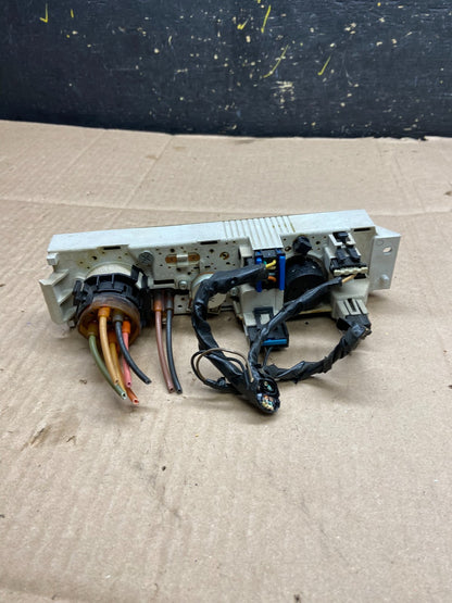2008-2010 Chevrolet Express 1500 2500 3500 Climate Control Panel y2298 DG3