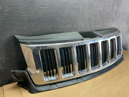 2011 to 2013 Jeep Grand Cherokee Front Upper Grill Grille OEM AA9068 DG2