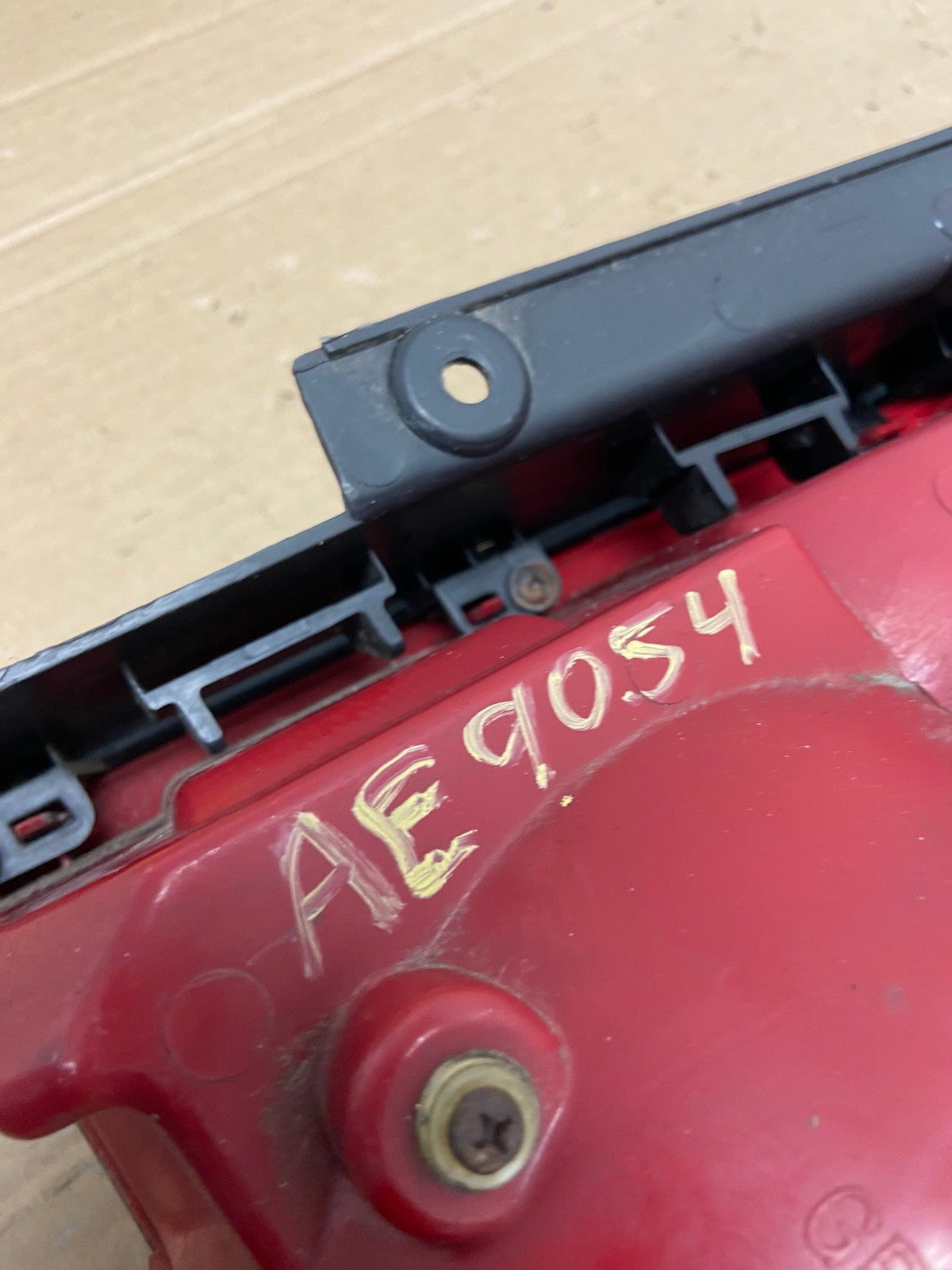 2005 to 2009 Hyundai Tucson Left Driver Lh Side Tail Light AE9054 LK8