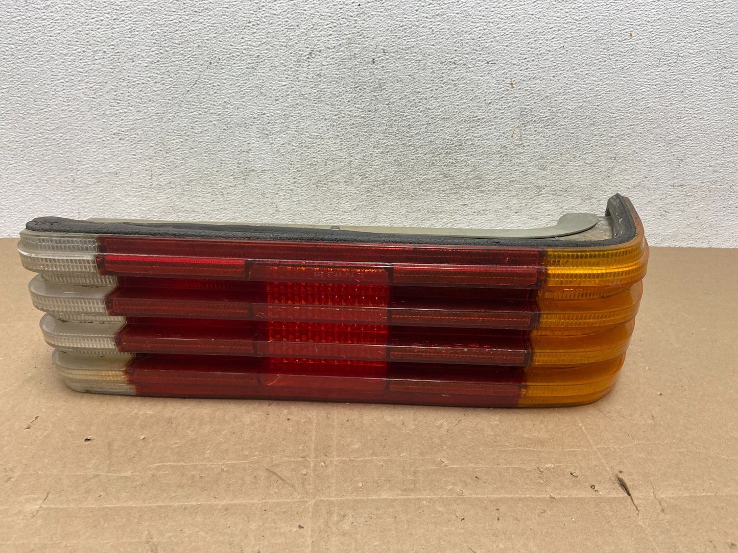 1973 to 1980 Mercedes W116 S-Class Right Passenger RH Side Tail Light ae5039 DG0