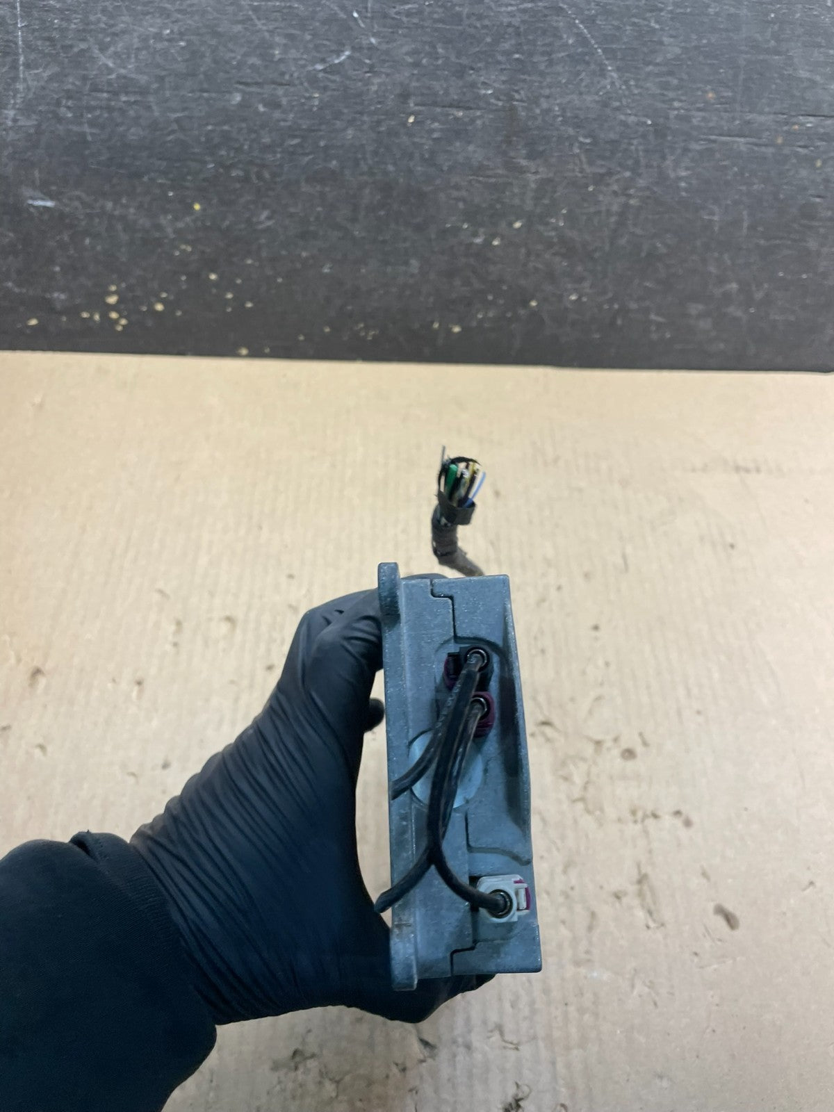 2007 to 2011 Bmw Bluetooth  Control Module Computer Telematics OEM X0551 DG3