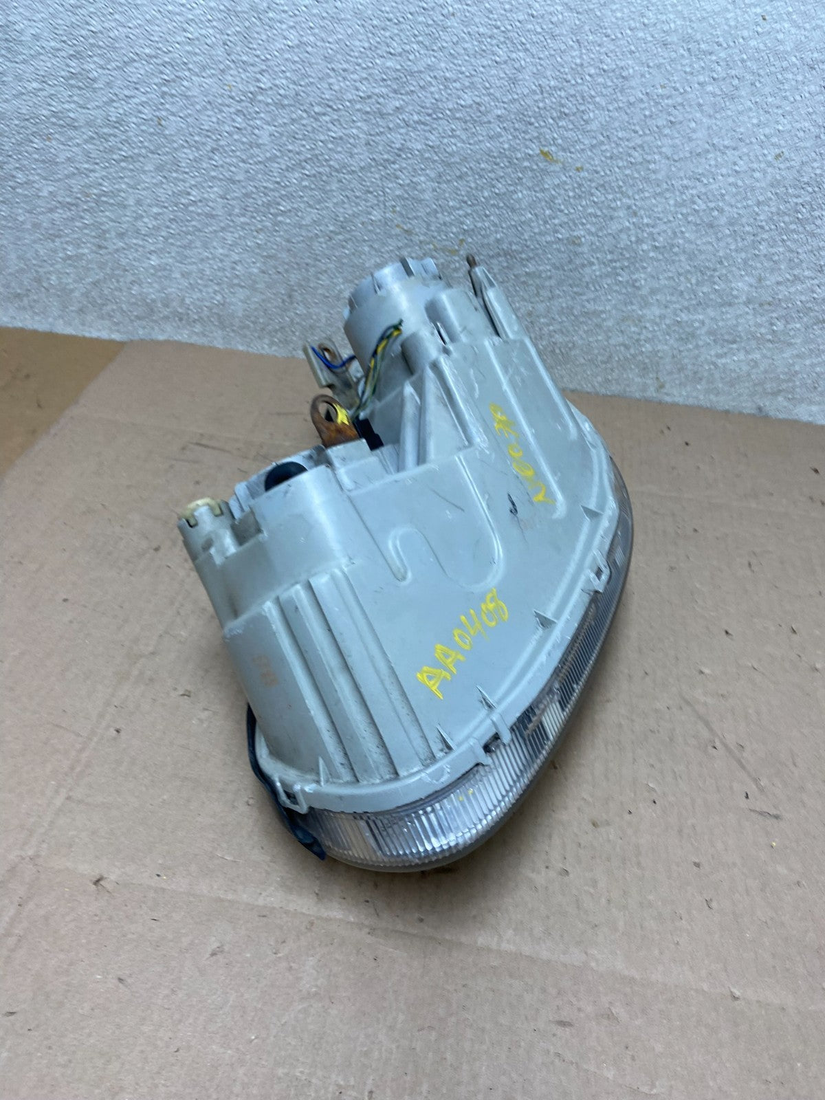 2002-2005 Hyundai Sonata Right Passenger Headlight Halogen Oem AA0408 DW8