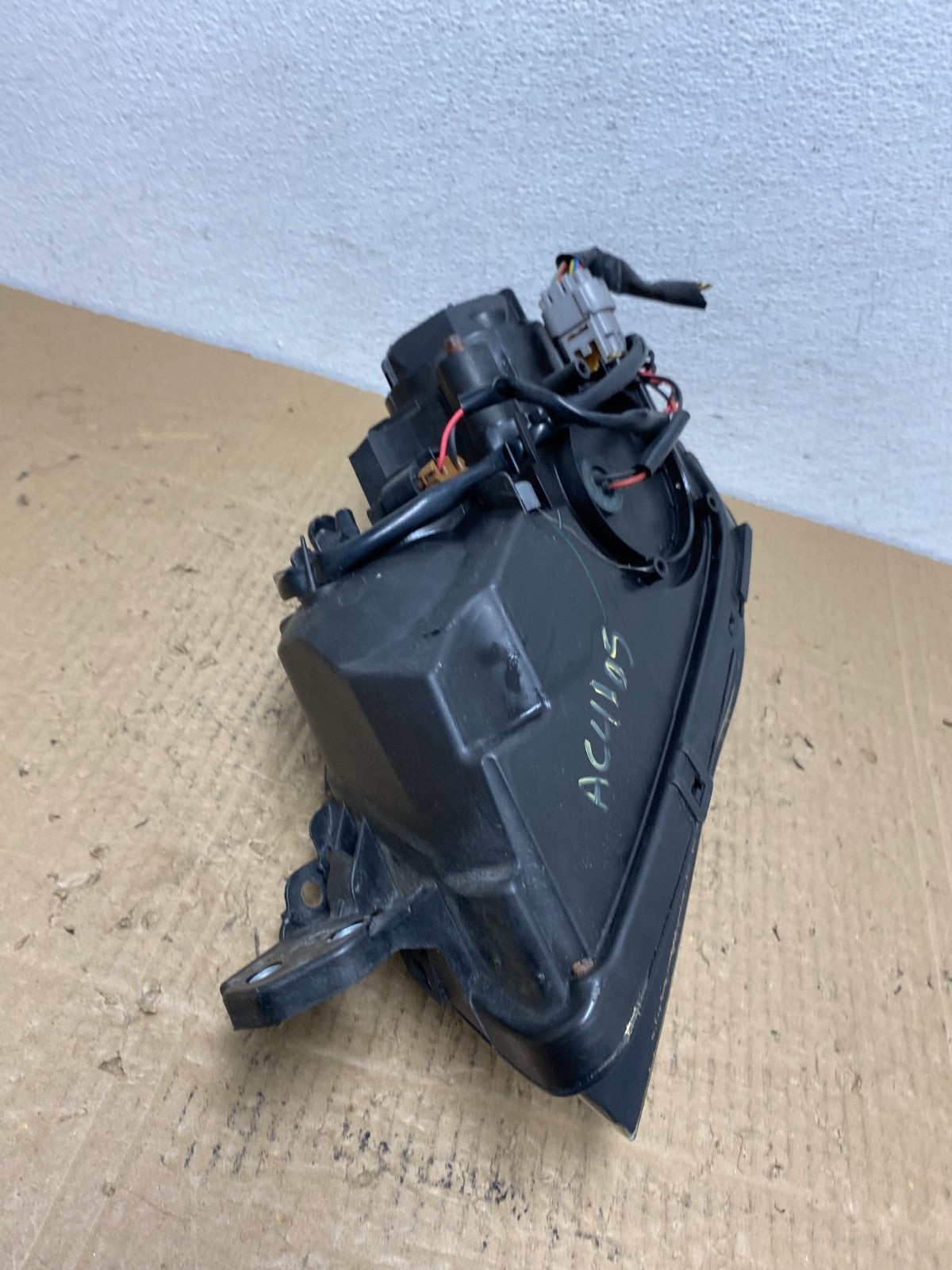 2006 to 2007 Subaru Impreza Right Passenger Side Halogen Headlight Oem AC4105 DW8