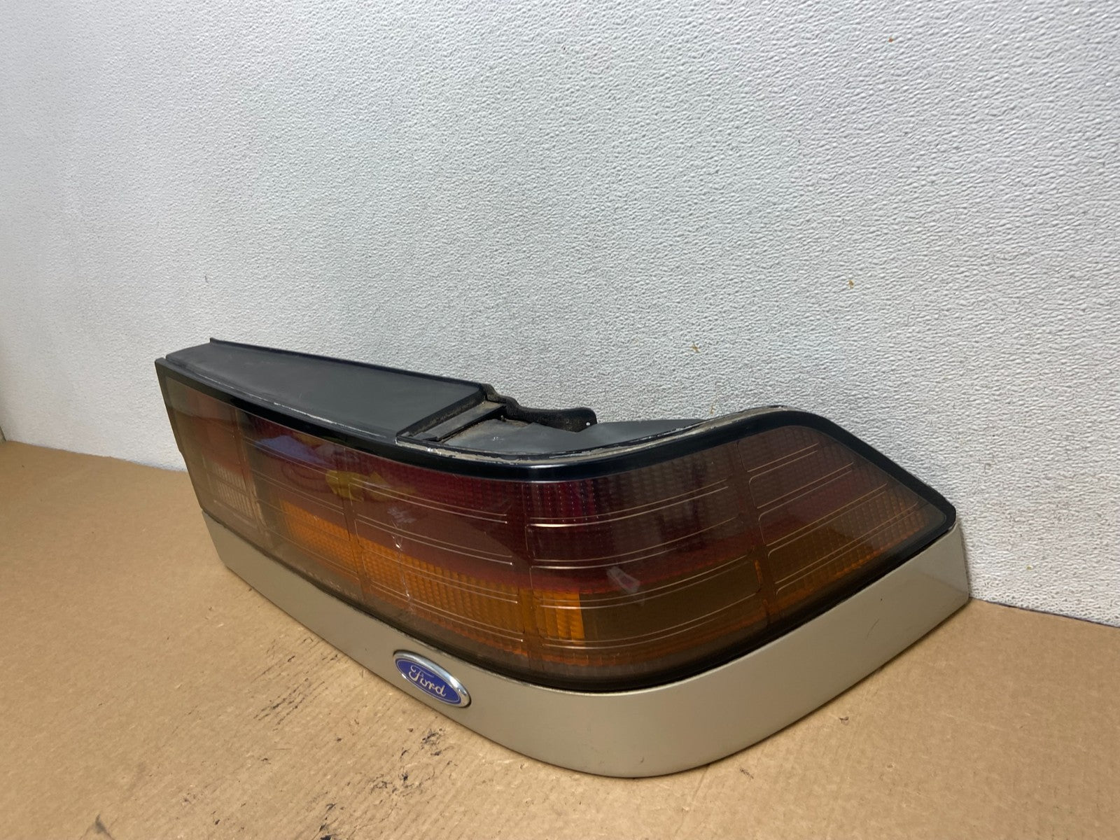 1989 Ford Probe Right Passenger Side Tail Light AG2101 DG1