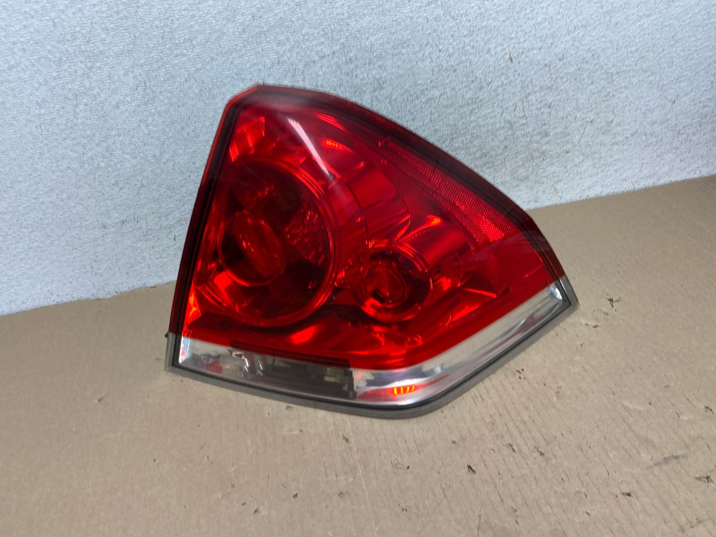 2006 - 2012 Chevrolet Impala Tail Light Right Passenger RH Side AG6878 LK0