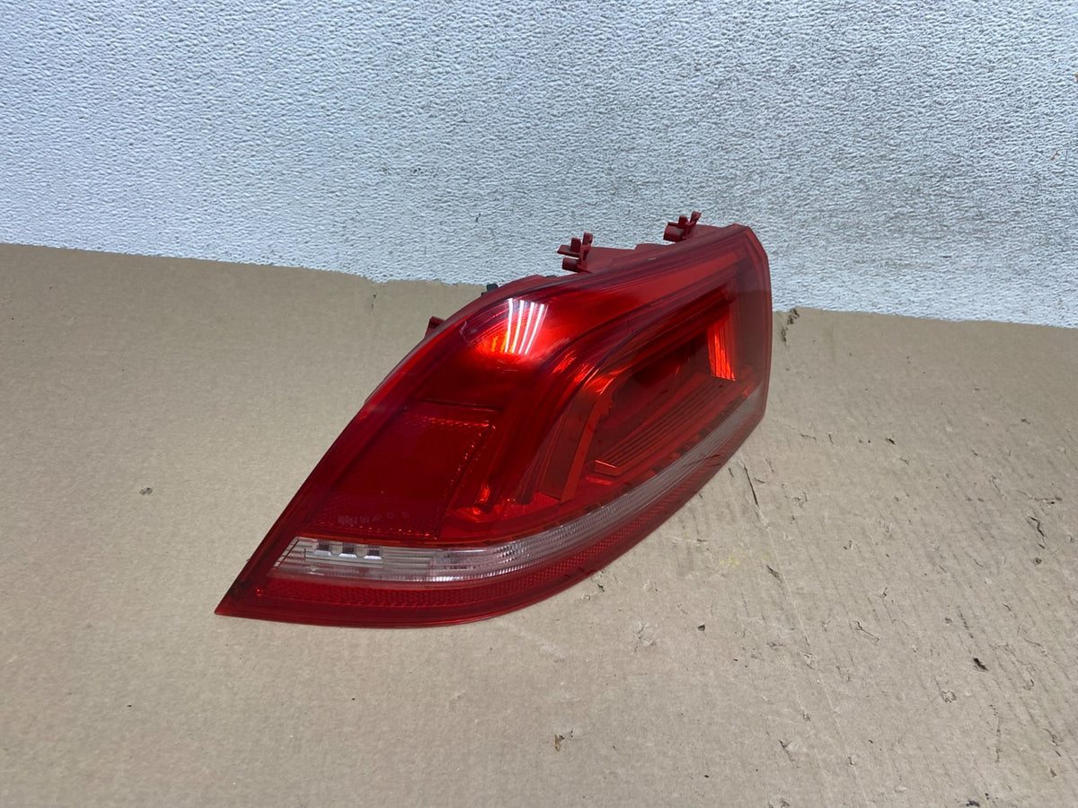 2012 to 2016 Volkswagen Eos Left Driver LH Side Tail Light AG6940 DW2