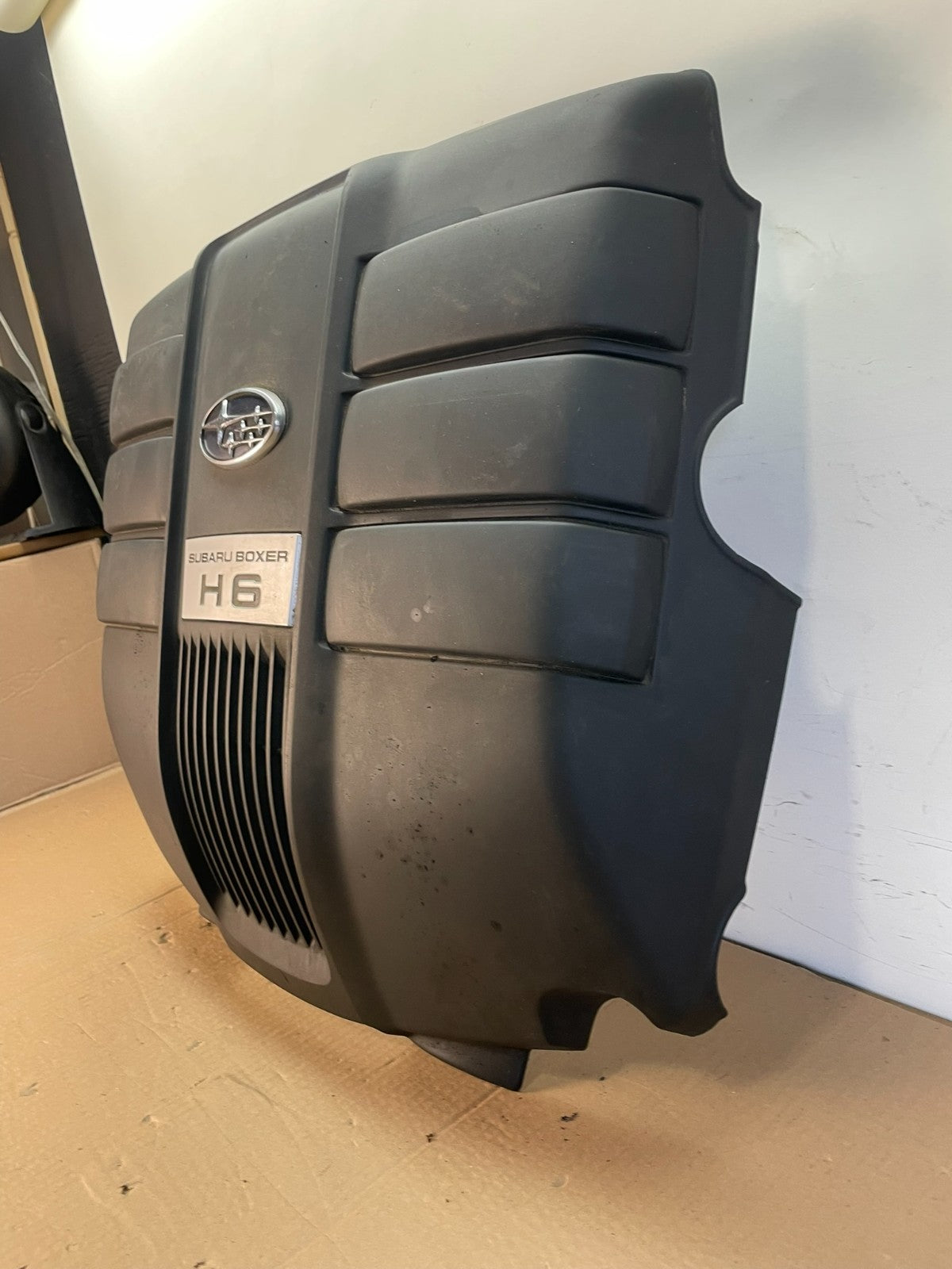 2007 to 2014 Subaru Tribeca 3.0L Factory Engine Cover 14025AA24A AG7679 DG1